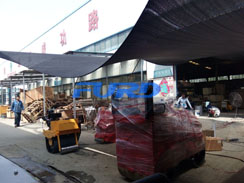 福瑞得機械微動態(tài)--座駕壓路機、手扶壓路機、灌縫機包裝發(fā)貨