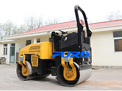如何根據(jù)施工環(huán)境選擇合適的小型壓路機？