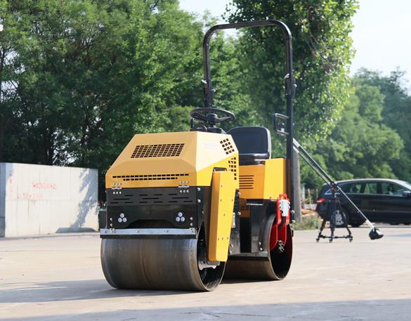 小型壓路機(jī)如何散熱呢？